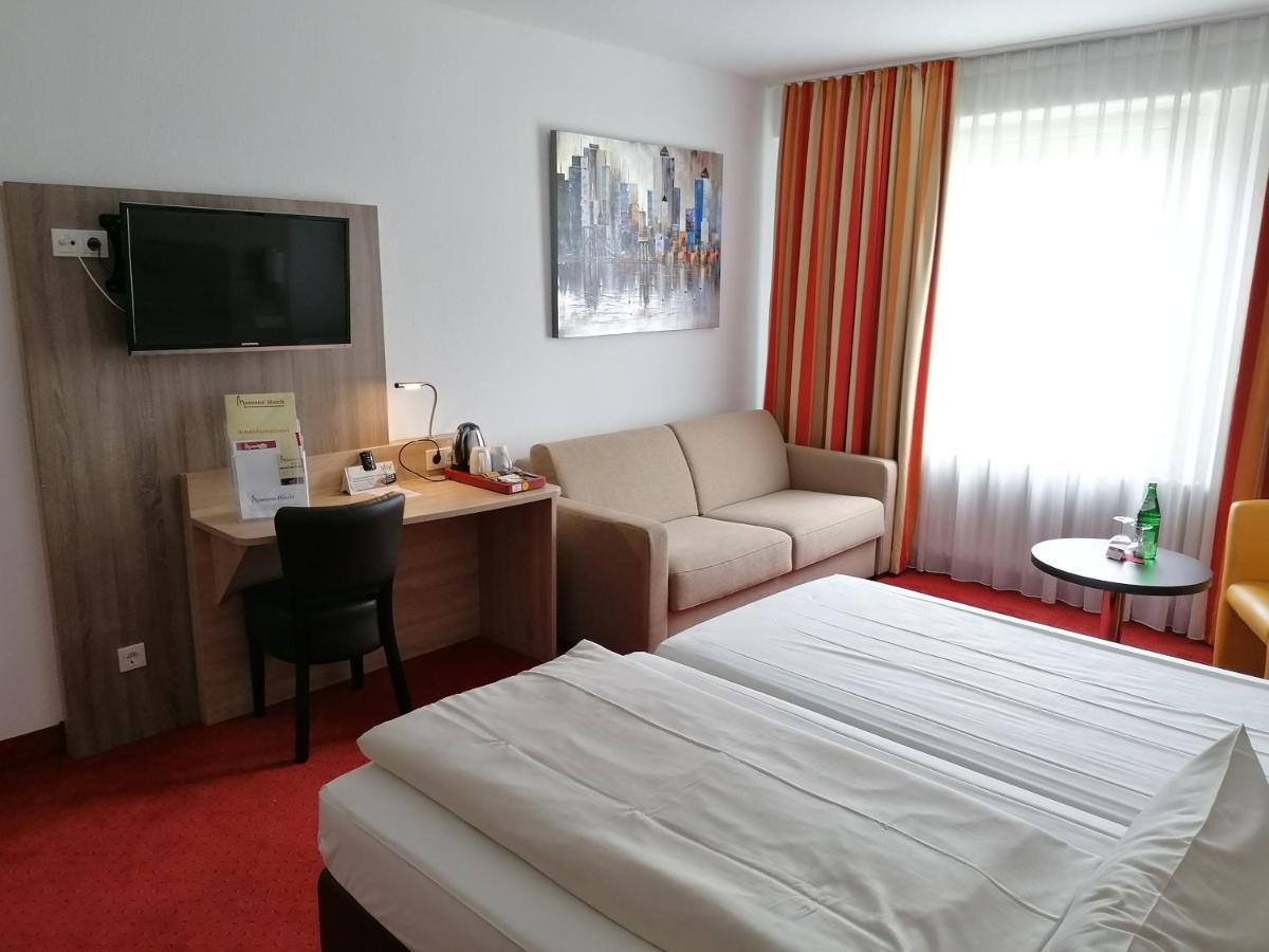 Montana Hotel Monchengladbach Bagian luar foto